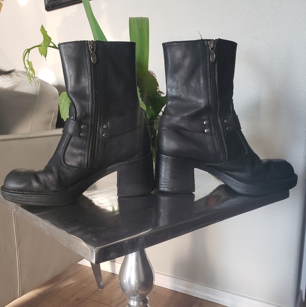 💣HARLEY DAVIDSON HEELED SHORT BLACKMOTO BOOTS - Picture 8 of 11